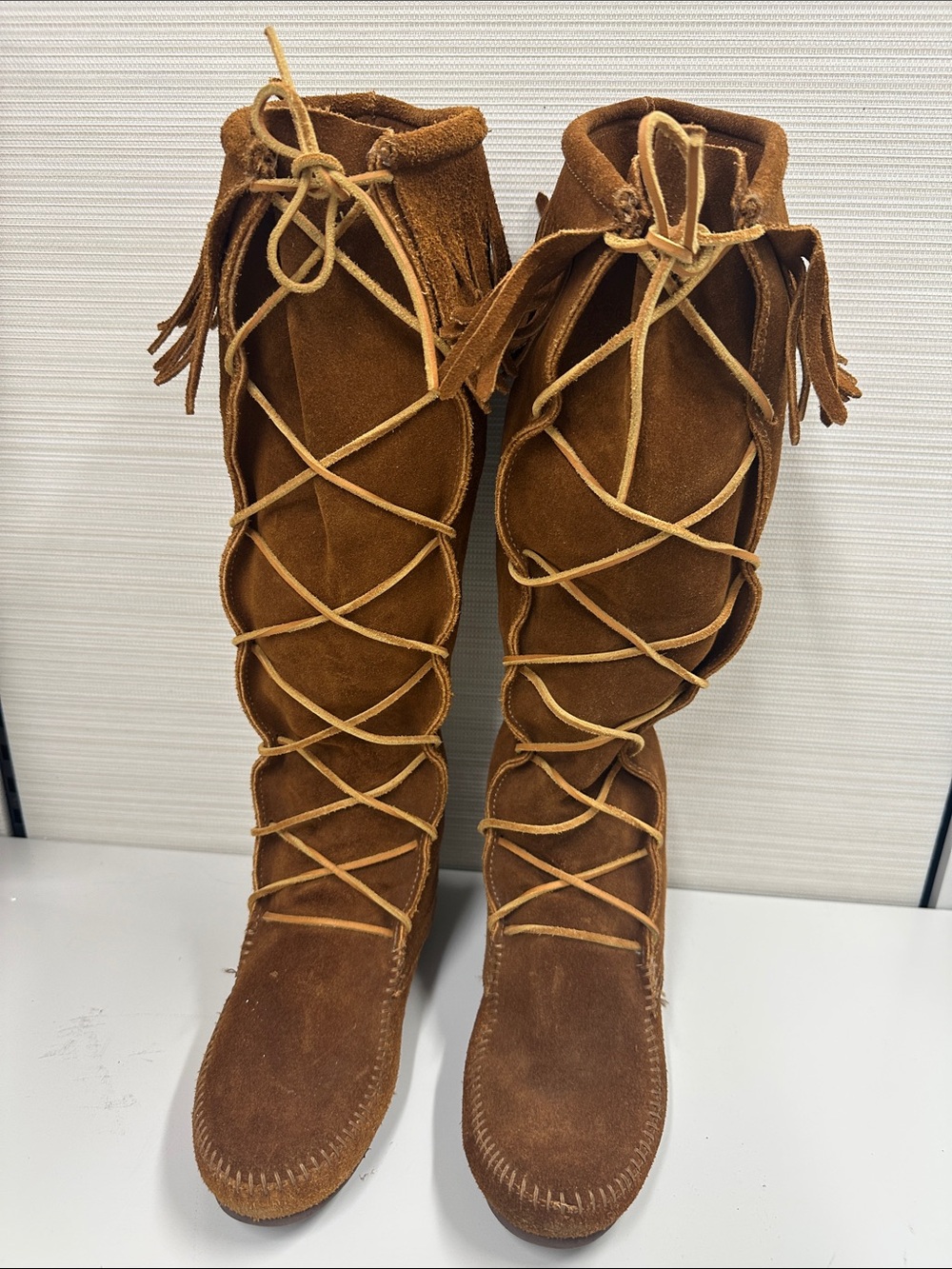 Minnetonka BOOT- Chestnut